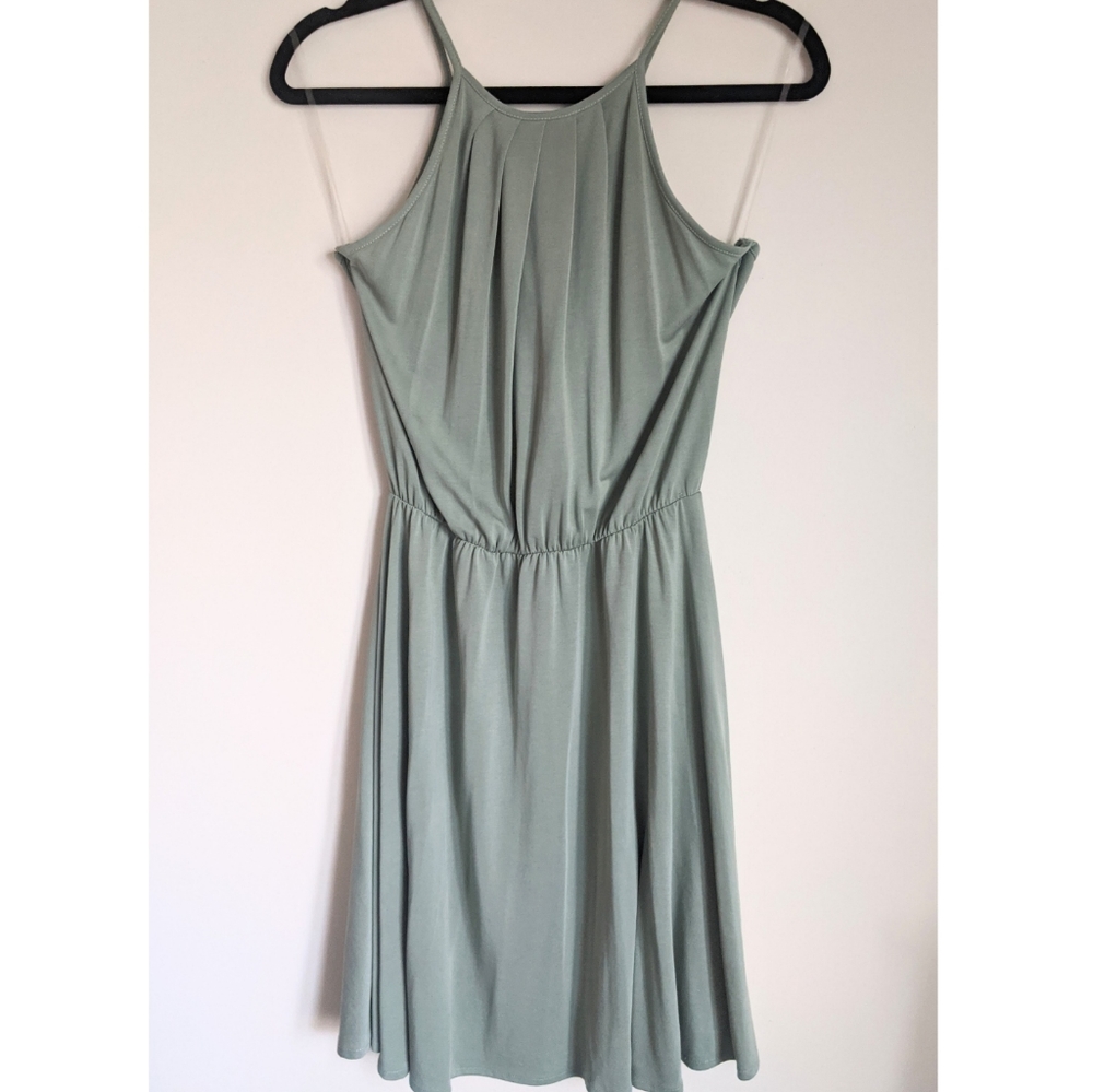 ❇️ NWT ❇️ High-Neck Mini Dress